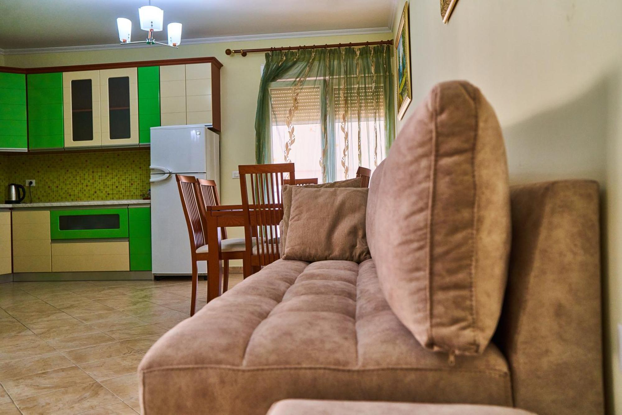 Kalpazo Home Skanderbeg Square Tirana Bagian luar foto