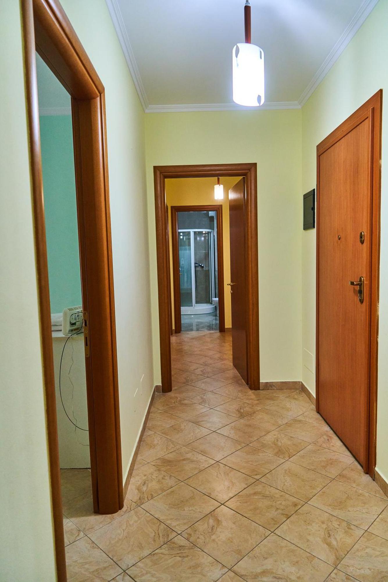 Kalpazo Home Skanderbeg Square Tirana Bagian luar foto