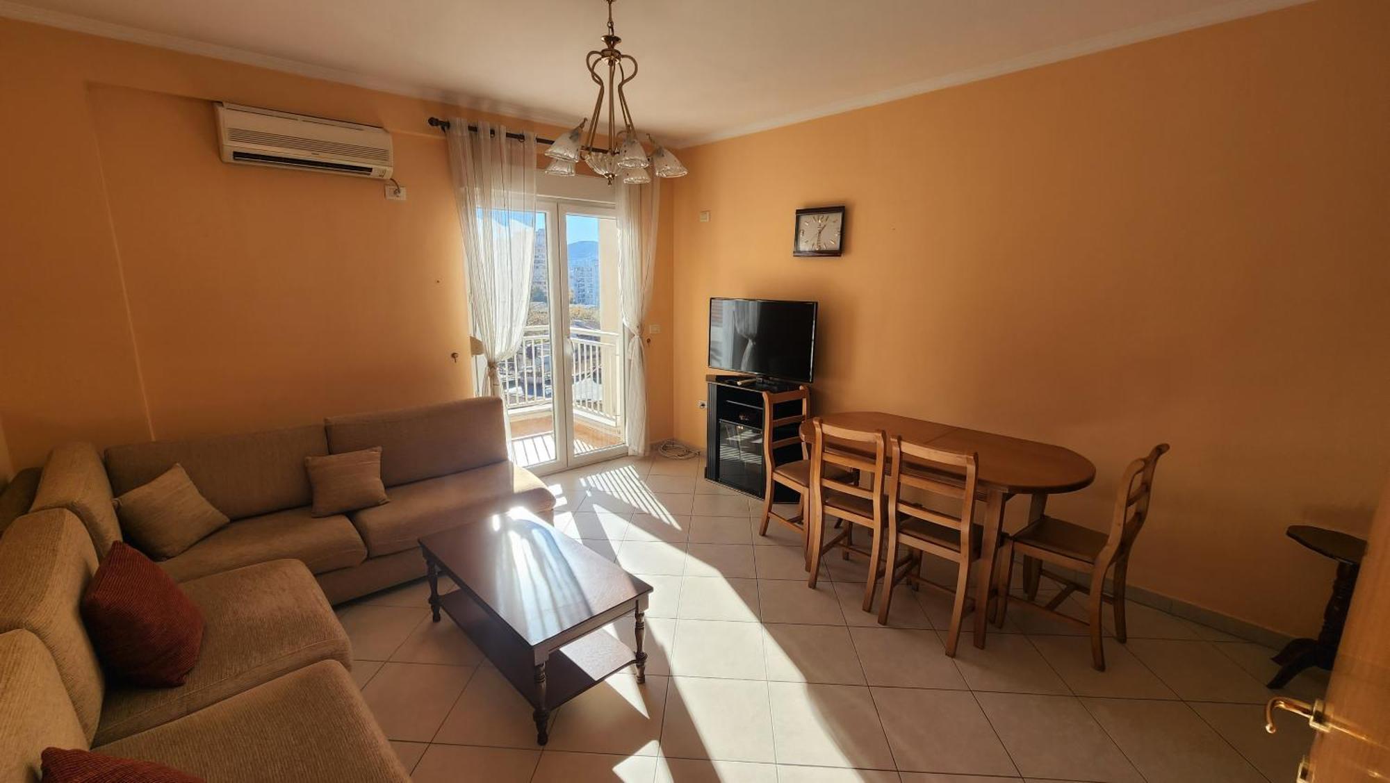 Kalpazo Home Skanderbeg Square Tirana Bagian luar foto