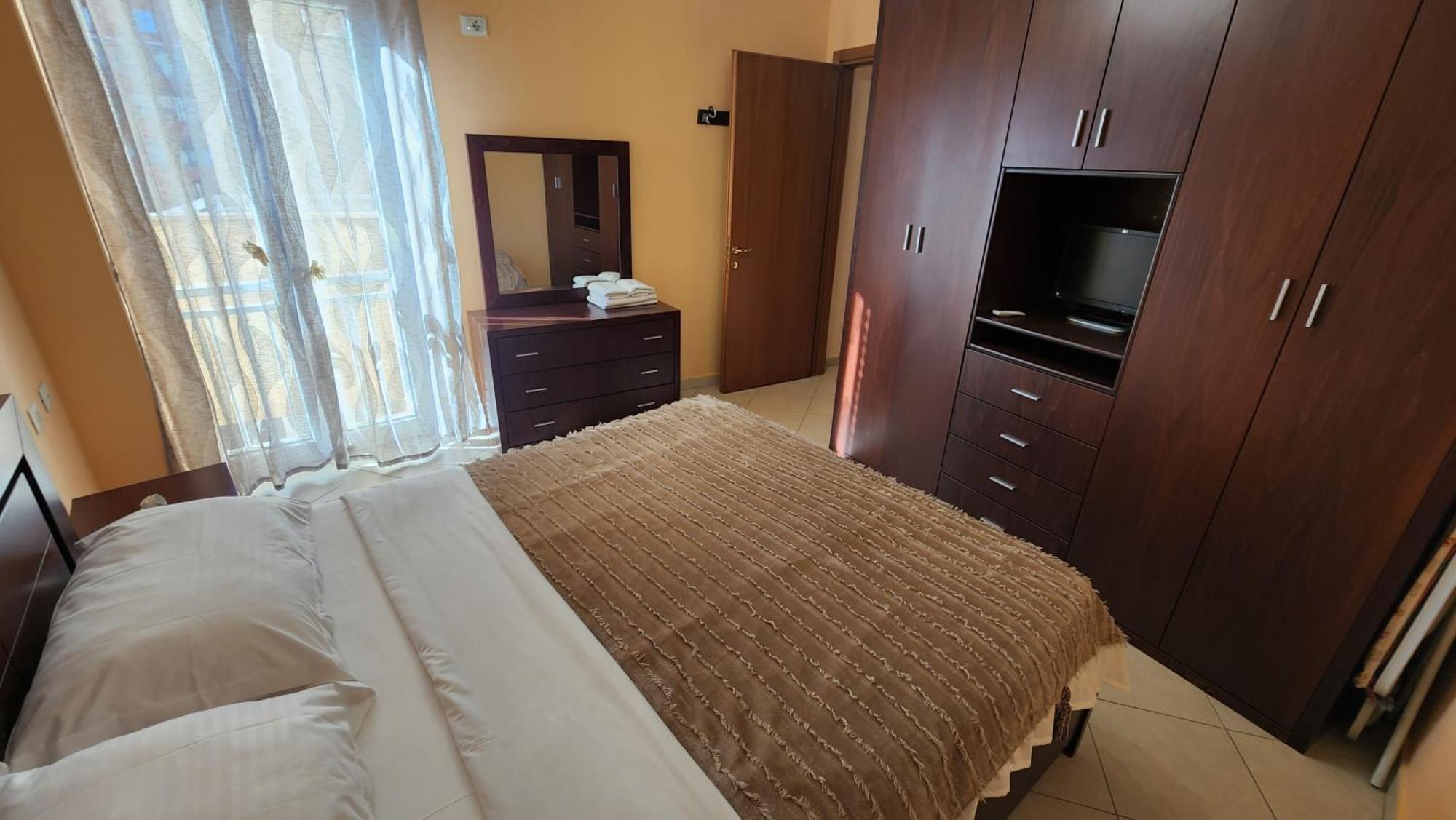 Kalpazo Home Skanderbeg Square Tirana Ruang foto
