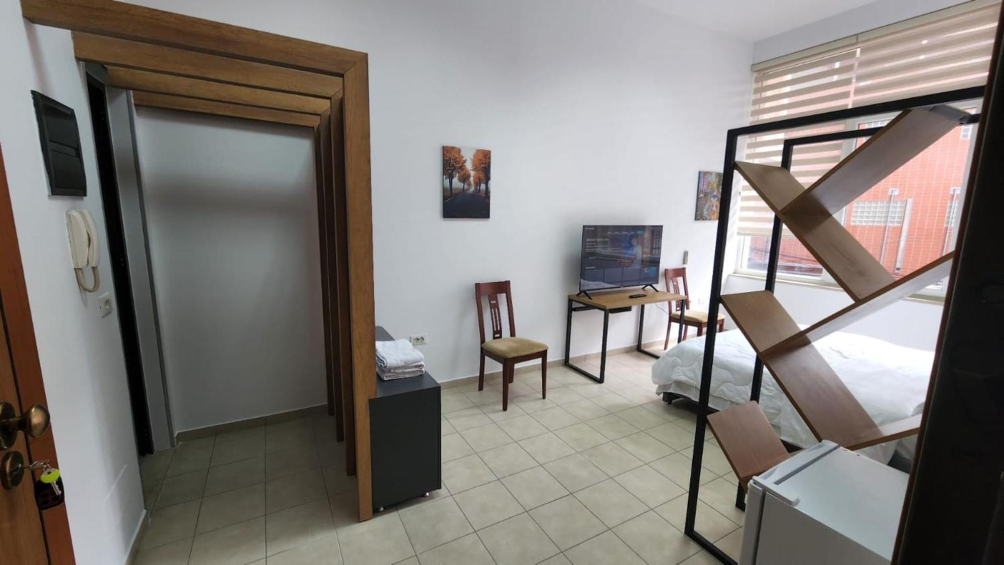 Kalpazo Home Skanderbeg Square Tirana Bagian luar foto