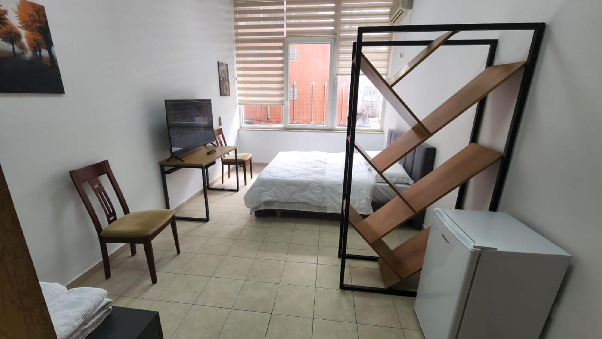 Kalpazo Home Skanderbeg Square Tirana Bagian luar foto